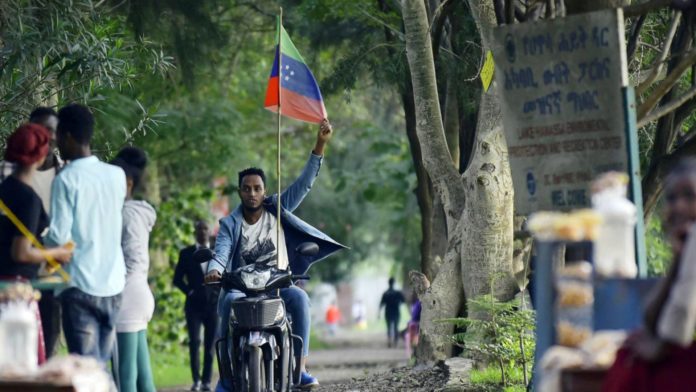 Ethiopia Activists Celebrate on Streets of Hawasa