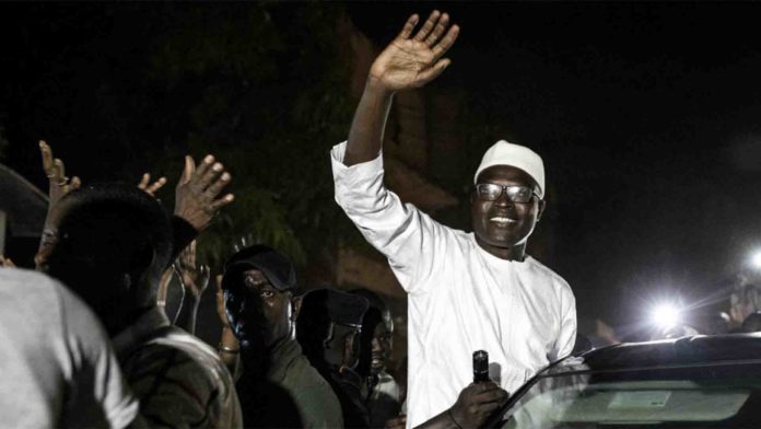 Senegal President Pardons Jailed Mayor